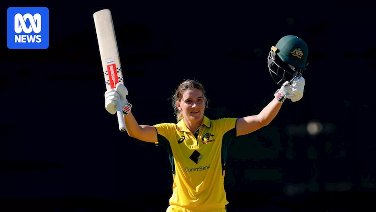 Australia defeats India by 83 runs in the third ODI at the WACA