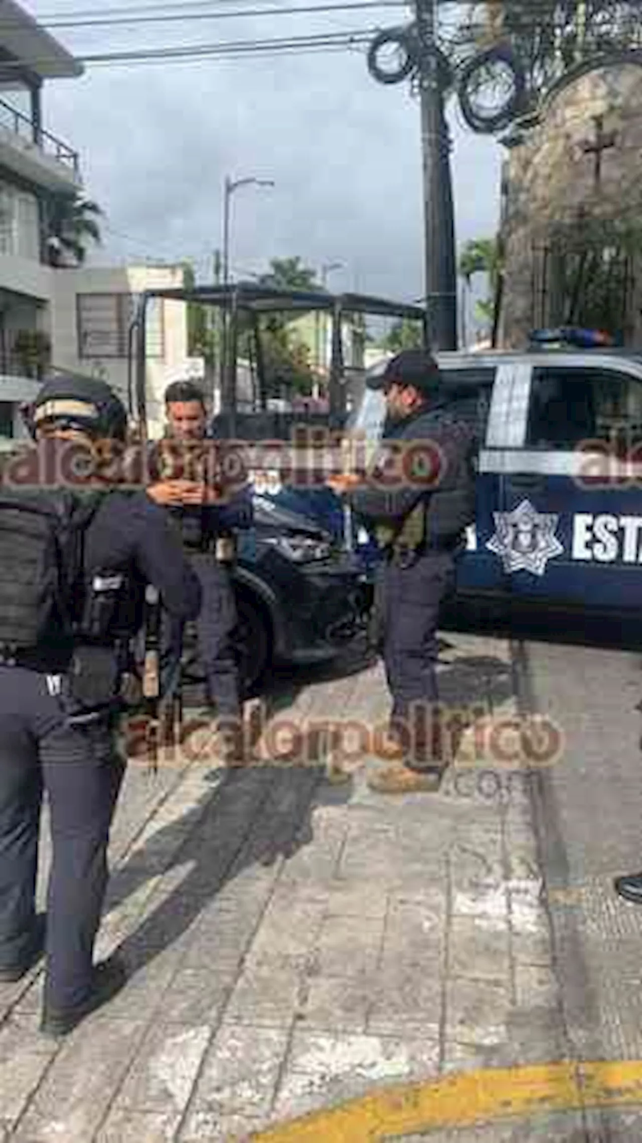 Impacta patrulla de la SSP a camioneta, en Córdoba; no hay lesionados