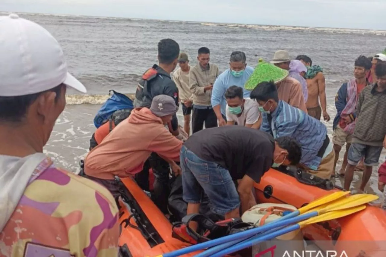 Tim SAR temukan jenazah nelayan hilang di Pesisir Selatan