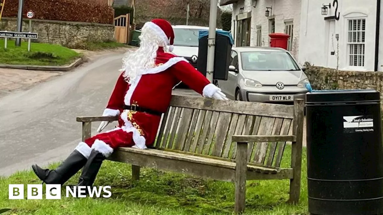 Oxfordshire: Life-size Santa Claus model taken from village