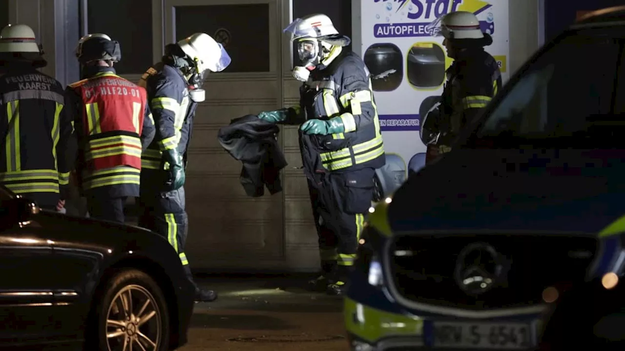 Nordrhein-Westfalen: Mann mit Säure überschüttet, Täter auf der Flucht