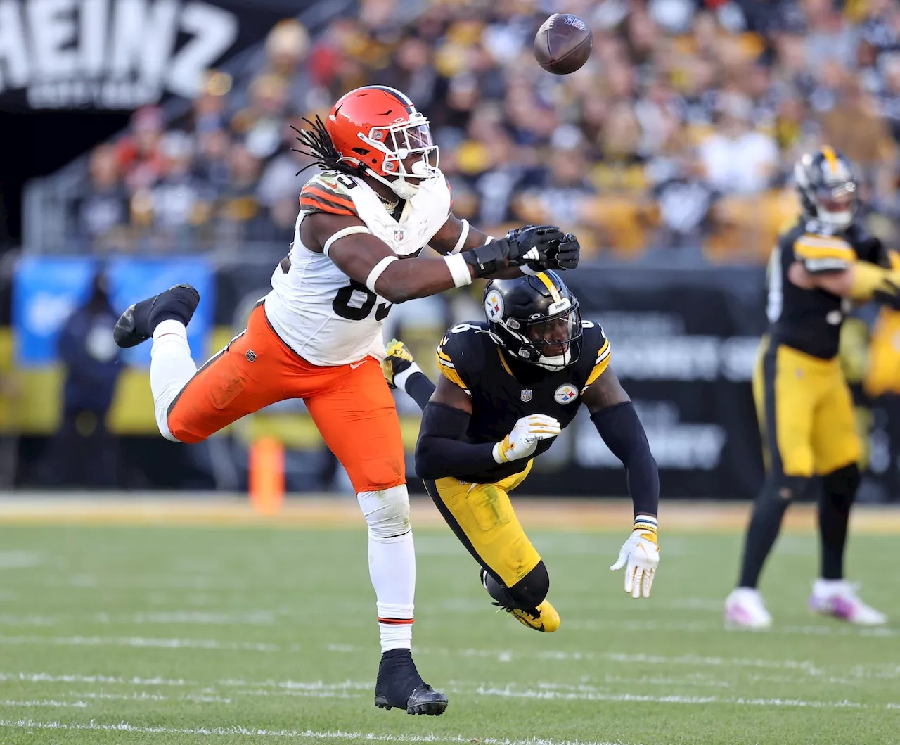 Browns TE David Njoku in jeopardy of missing Chiefs game; WR Cedric Tillman returns to practice