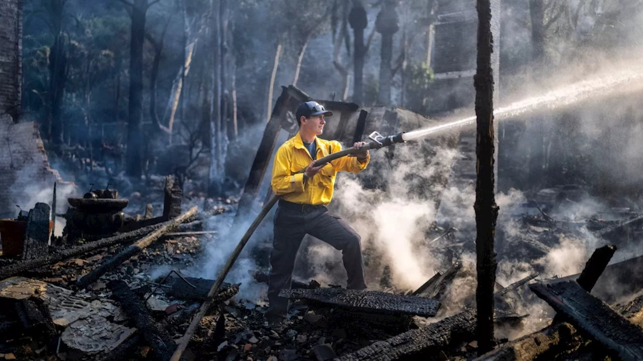 A Malibu wildfire prompts evacuation orders and warnings for 20,000, including Dick Van Dyke, Cher