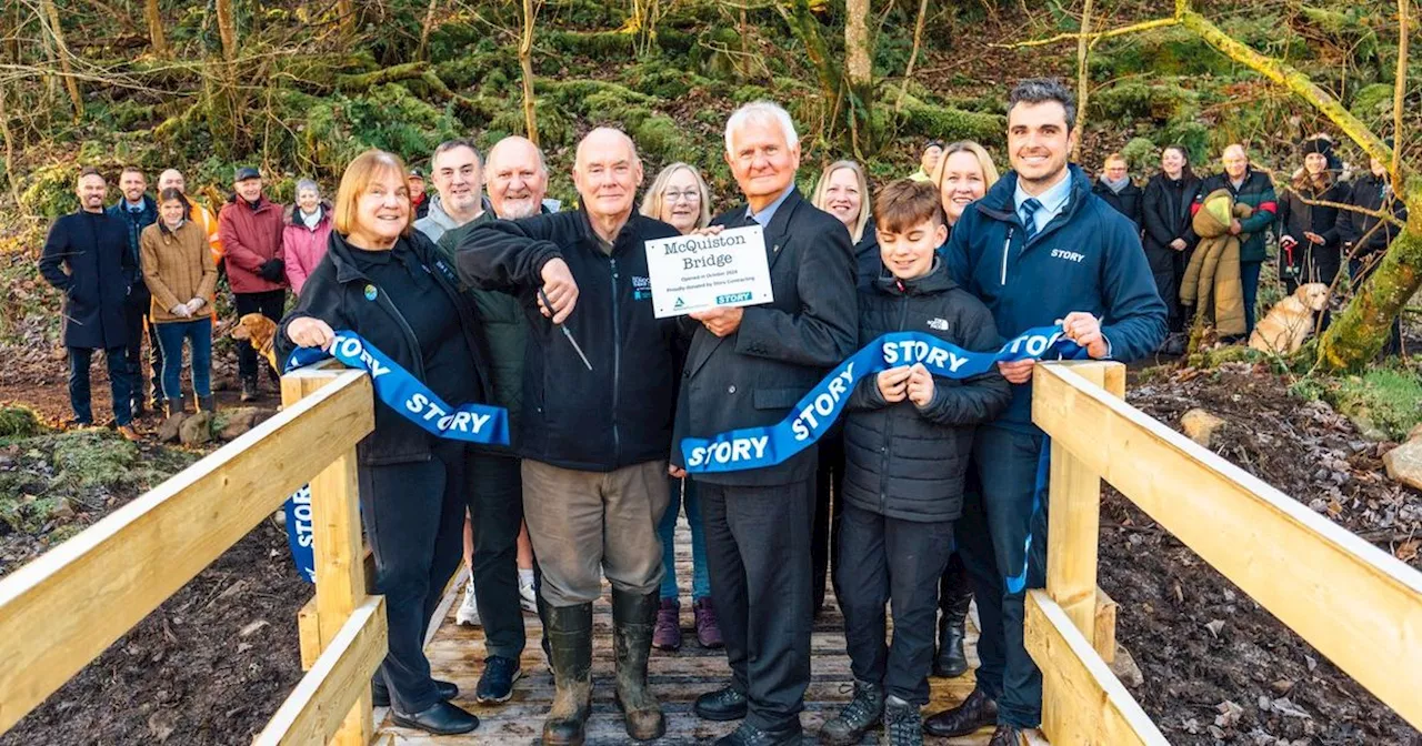 New footbridge opens at Dundonald Castle