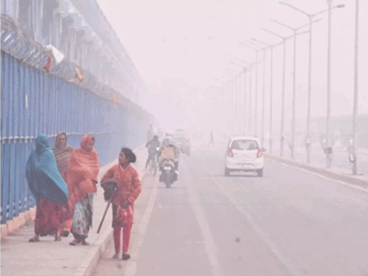 यूपी के 10 शहरों में छाया घना कोहरा: 8 शहरों में शीतलहरी; बुलंदशहर में तापमान 6°C...सबसे ठंडा रिकॉर्ड हुआ