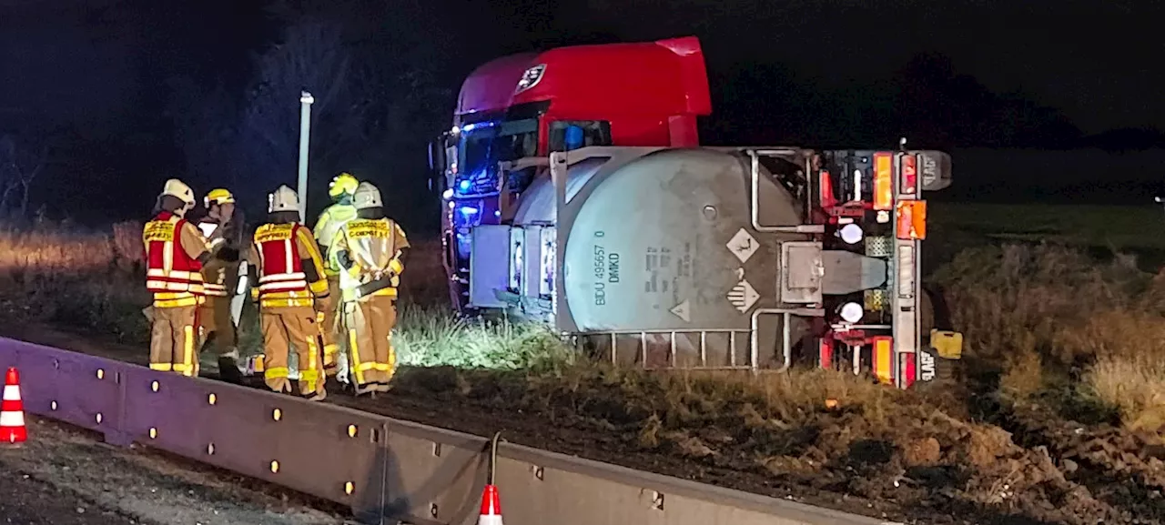 Unfall in NRW: Lkw kippt um – A46 über Stunden gesperrt