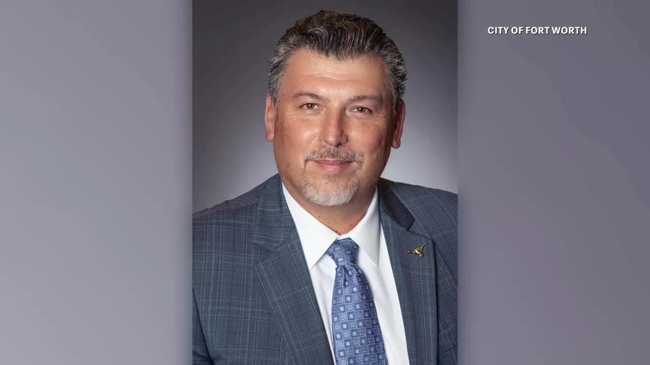 Fort Worth City Council approves Jay Chapa's hiring as new city manager