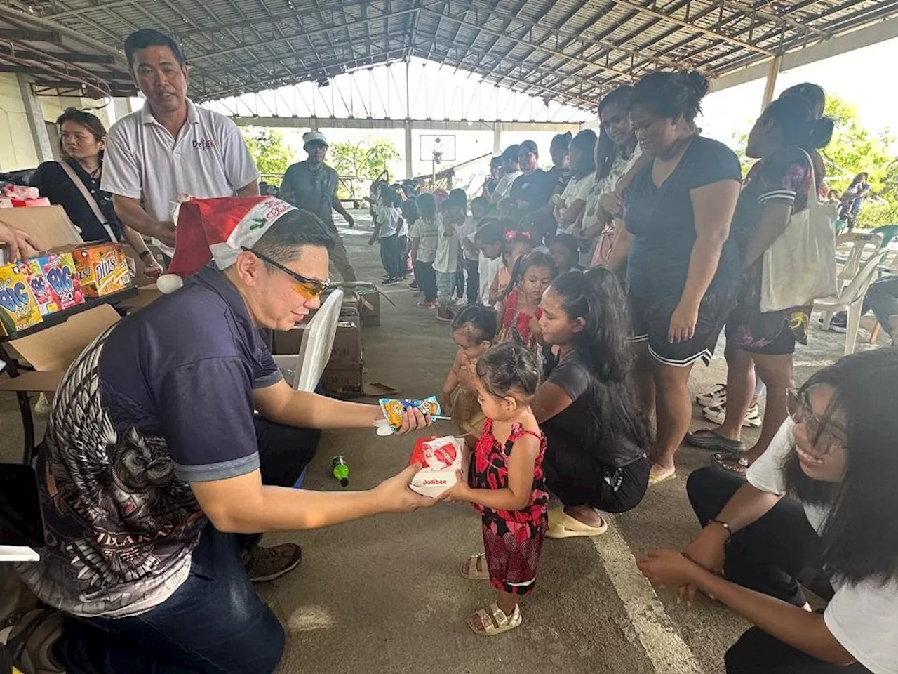 Pag-asa Islanders wish for peace and aid as BFAR delivers some Christmas cheer