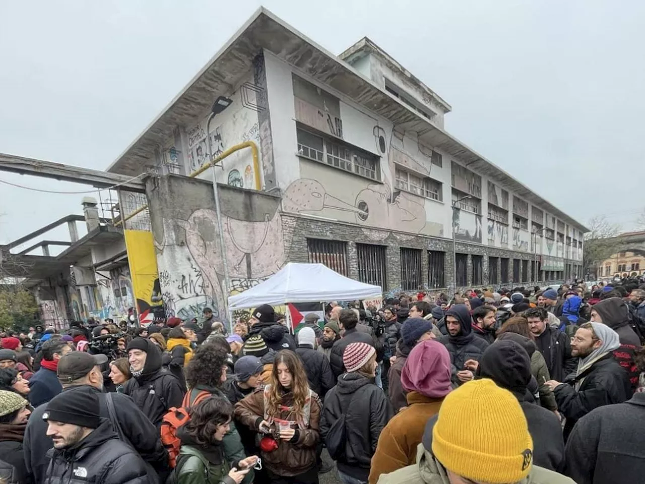 Farsa Leoncavallo, 102 sfratti a vuoto