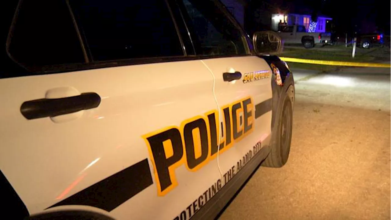 Teen injured after man shoots into Southeast Side home, SAPD says