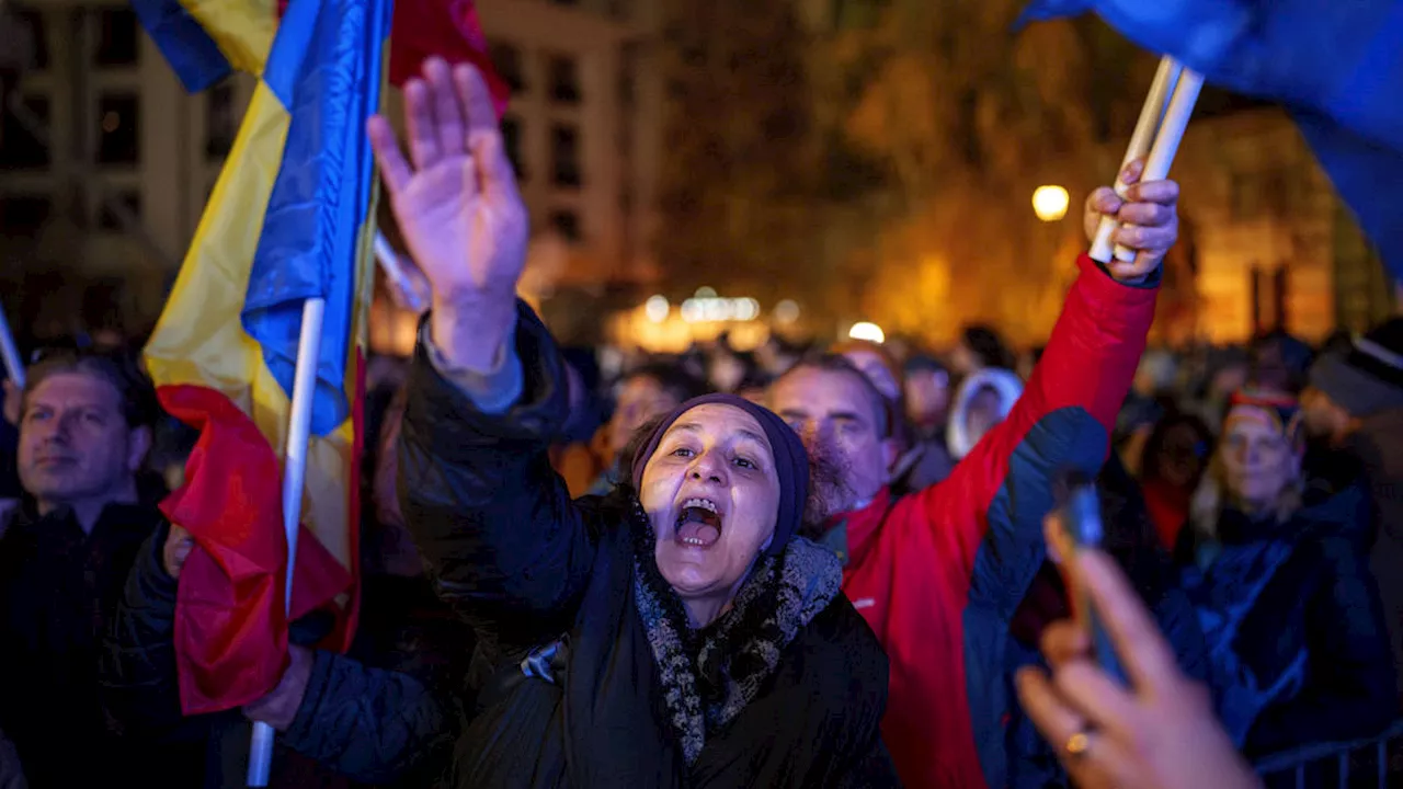 Romania’s pro-Western parties agree to form majority government