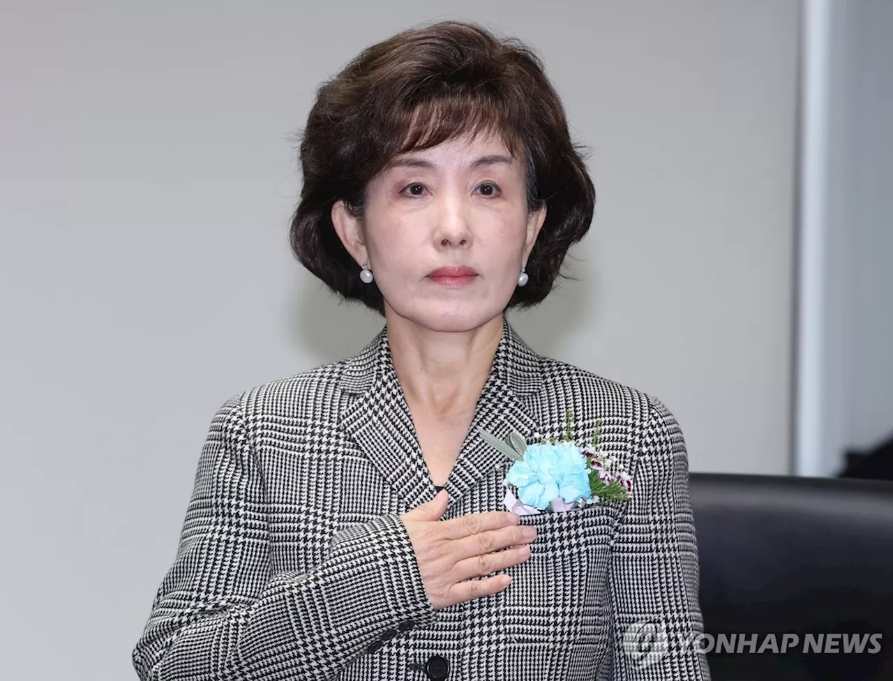 “청소 좀 하자” “대통령은 윤석열”...尹은 왜 박선영 임명했을까