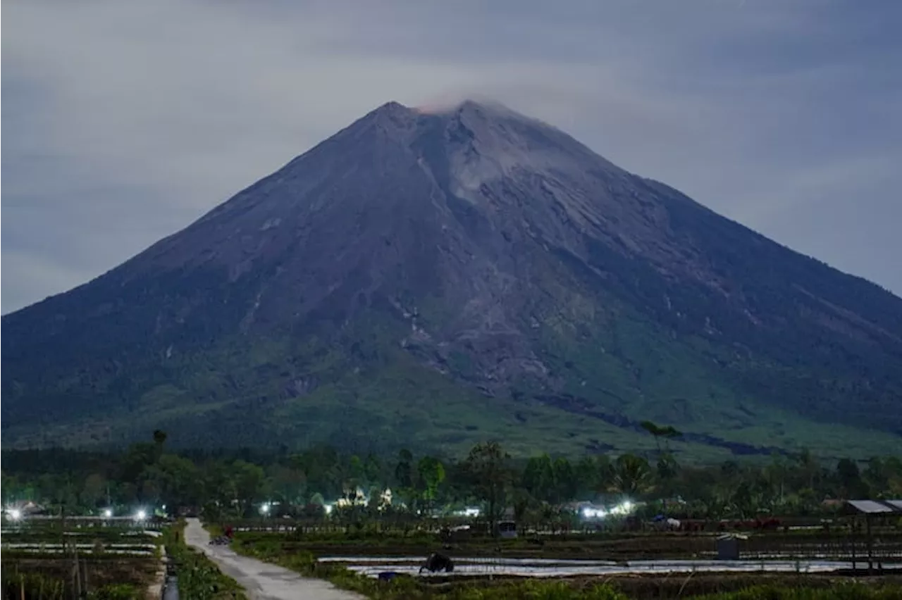 Gunung-Gunung Angker di Indonesia Cerita Mistis dan Tradisi Pesugihan yang Membekas