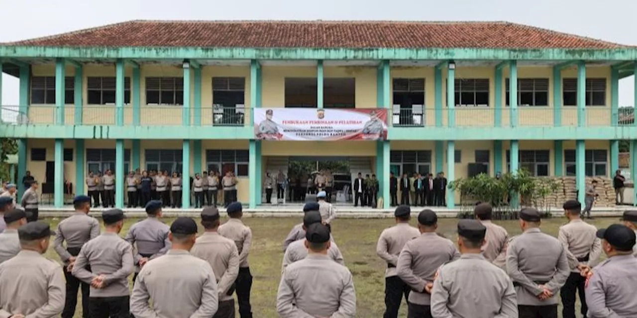 Cerita 40 Polisi Dimasukkan ke Pondok Pesantren Gara-Gara 'Nakal'