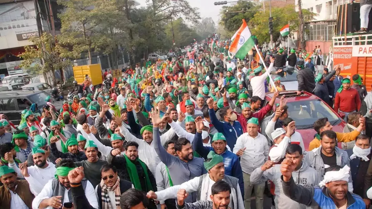 Noida Kisan Andolan: नोएडा में 20 किसानों की रिहाई का आदेश हुआ, पर जेल से बाहर आया एक