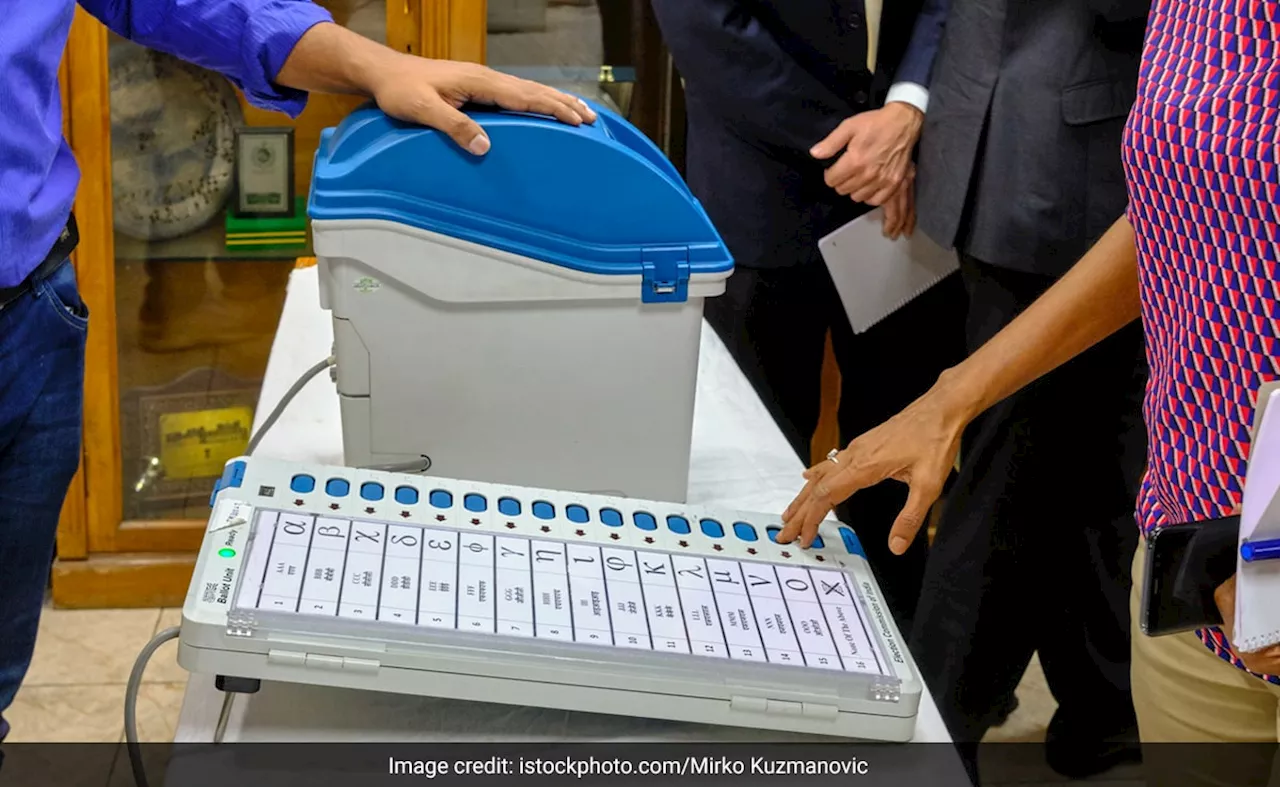 महाराष्ट्र में EVM के खिलाफ प्रस्ताव पारित कर रहीं ग्राम सभाएं, विपक्ष सुप्रीम कोर्ट जाएगा