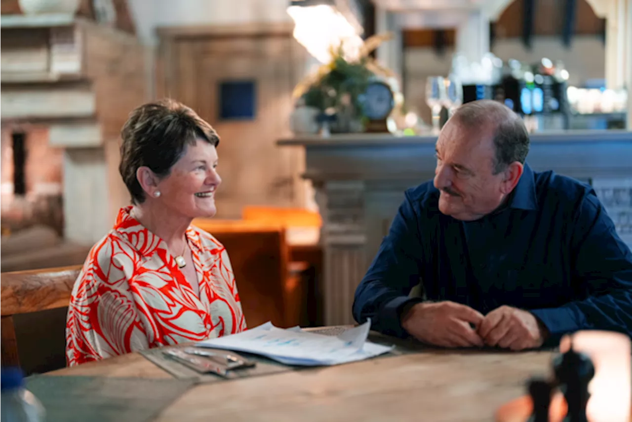 Hugo Sigal verklapt waarom Janine Bischops werd vervangen op de set van ‘Familie’