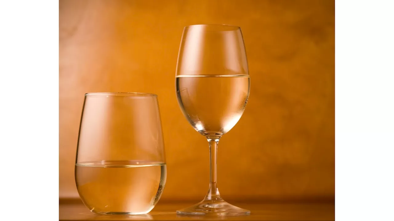 Miss Manners: What stemware should one use when serving grape juice to a recovering alcoholic?