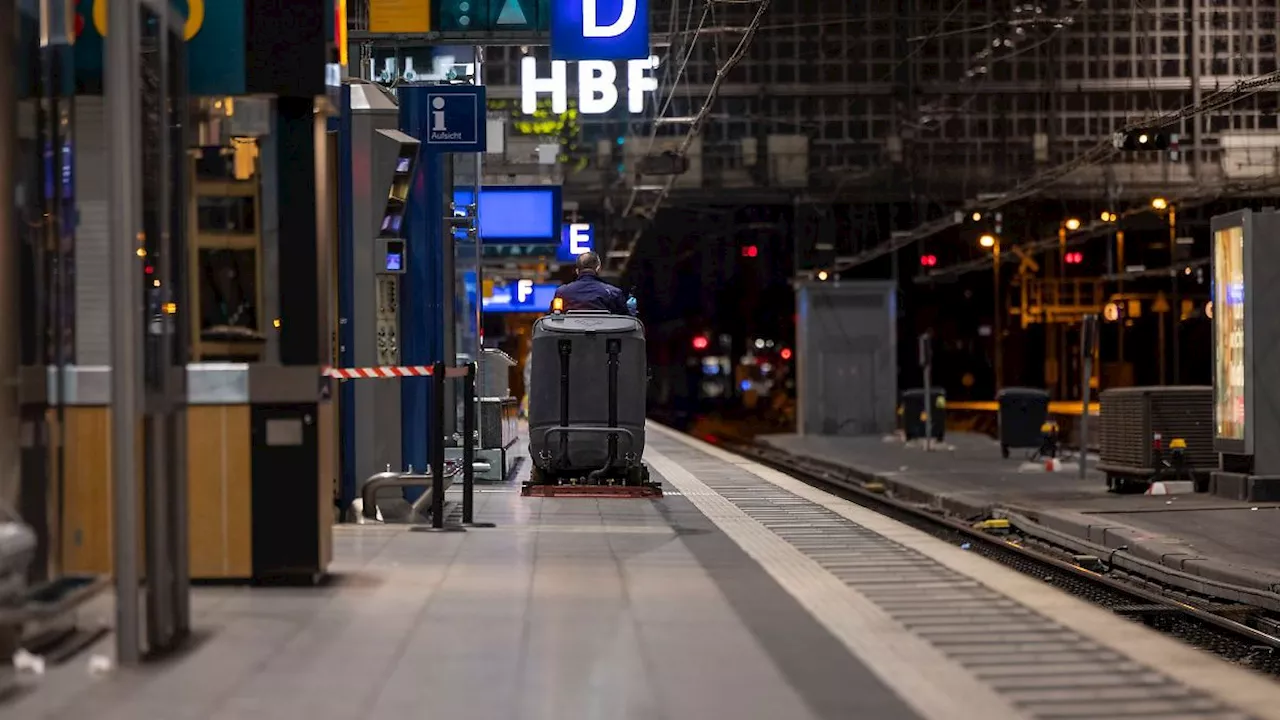 Nordrhein-Westfalen: Sperrung am Kölner Hauptbahnhof wegen Rauchs