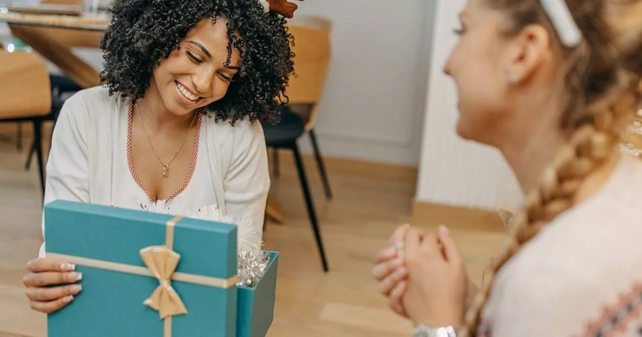 Make-up set that's 'perfect for every skin colour' makes great Christmas gift