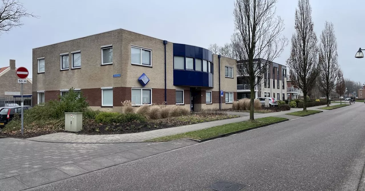 Politiebureau Roden komt bij gemeentehuis in, oude pand wordt afgestoten