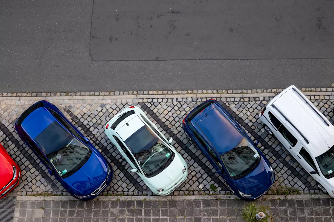 Gratis-Parken für E-Autos: Bayerns Städte laufen Sturm