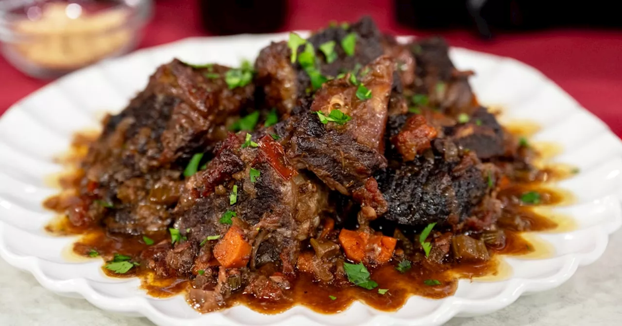 Red Wine-Braised Short Ribs