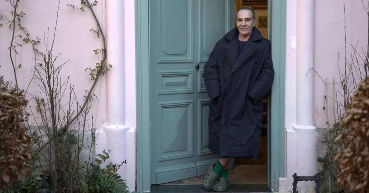 Aufregung in der Mode: John Galliano verlässt Maison Margiela, deutet neue Aufgabe an