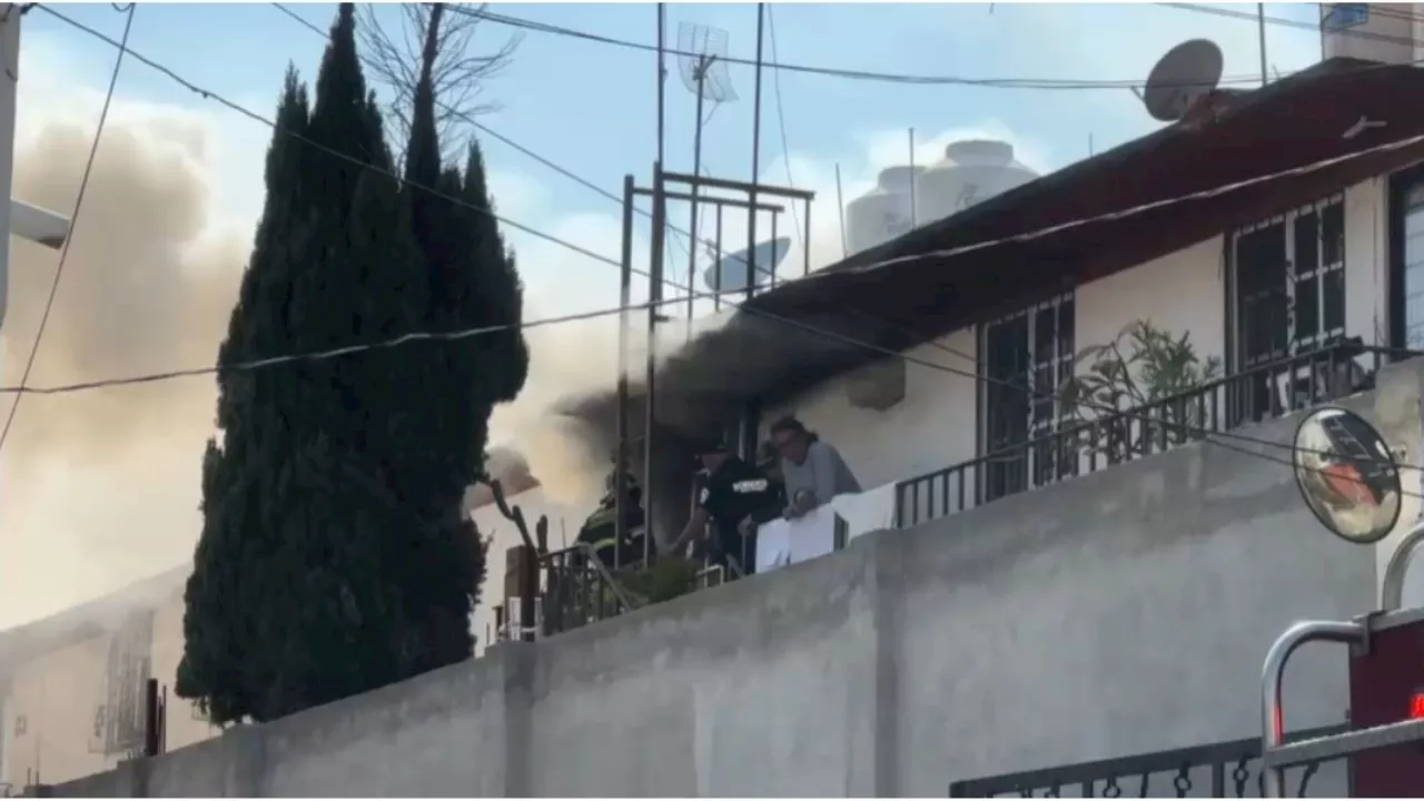 Reportan fuerte incendio en torre de departamentos en Santa Anita, CDMX