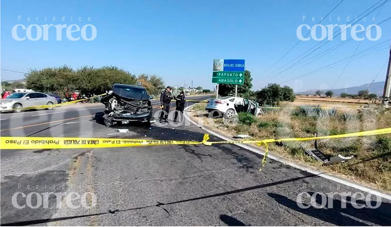 Accidente en Abasolo deja una persona y cuatro heridos en límites con Michoacán