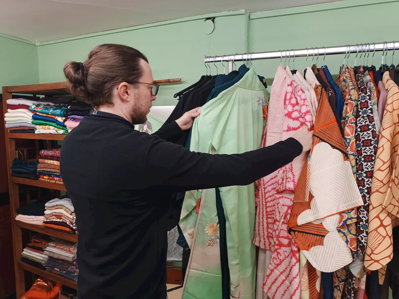 Au centre-ville de Strasbourg, cette boutique vend des kimonos uniques venus du Japon