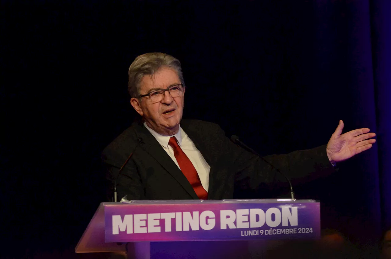 Jean-Luc Mélenchon en meeting à Redon devant une salle pleine à craquer