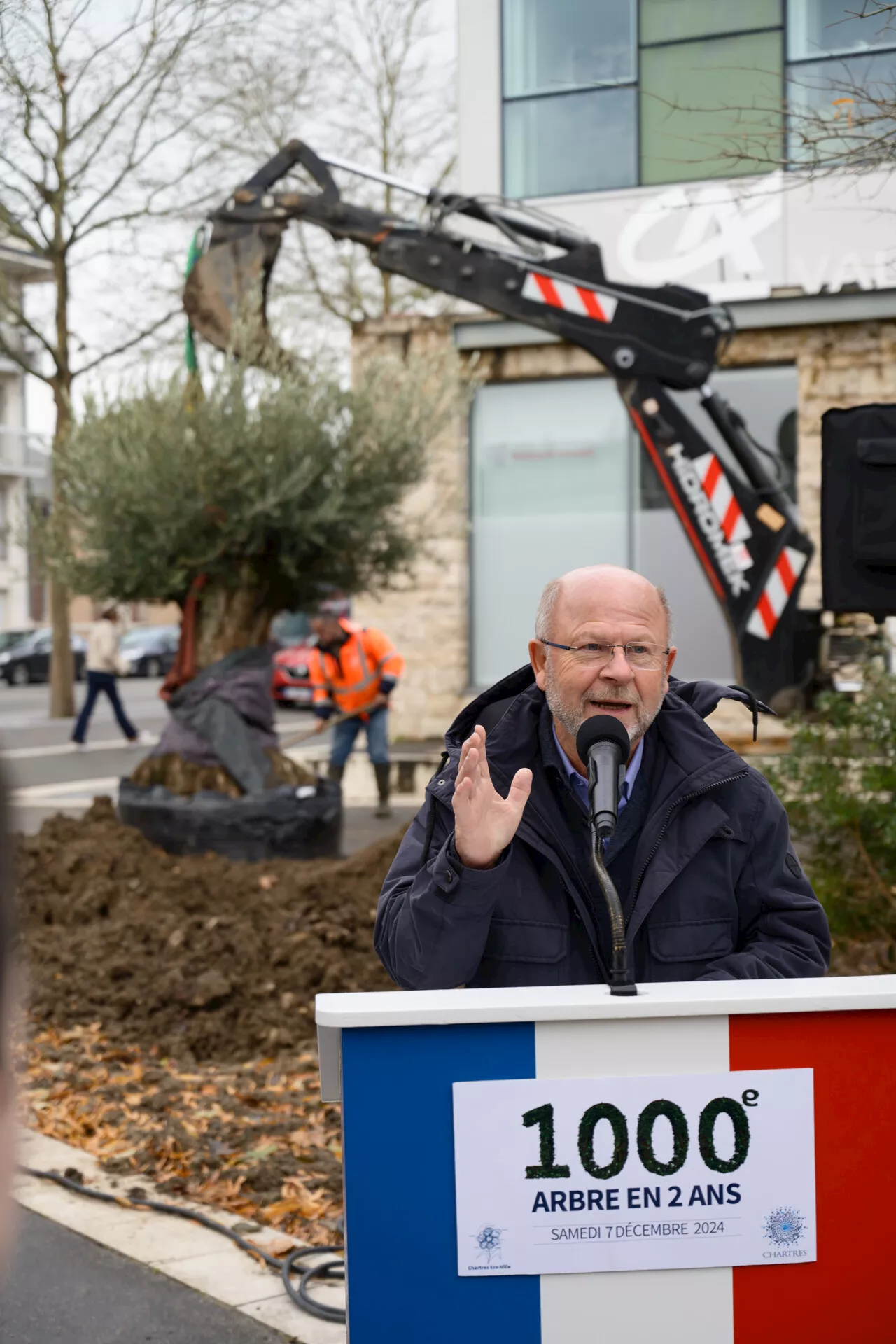 Si vous avez un jardin, la Ville de Chartres offre 1000 arbres pour que vous en plantiez un chez vous !