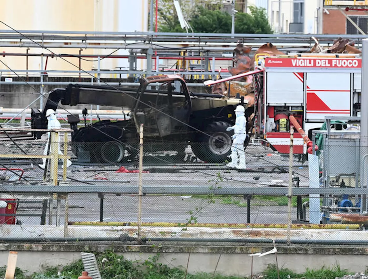 Calenzano, al momento dell'esplosione due manutenzioni in corso