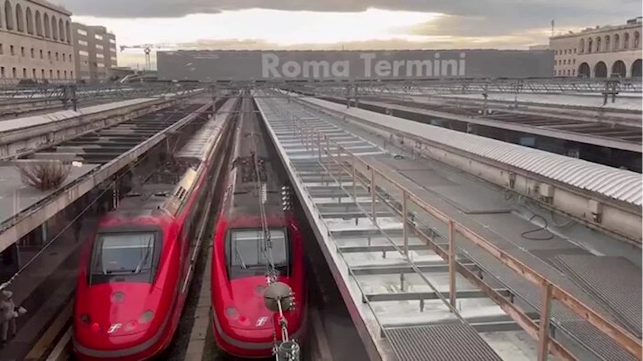 Sciopero trasporti, i disagi dei passeggeri a Roma Termini