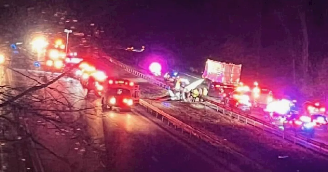 1 person killed in small plane crash on I-684 in Westchester County