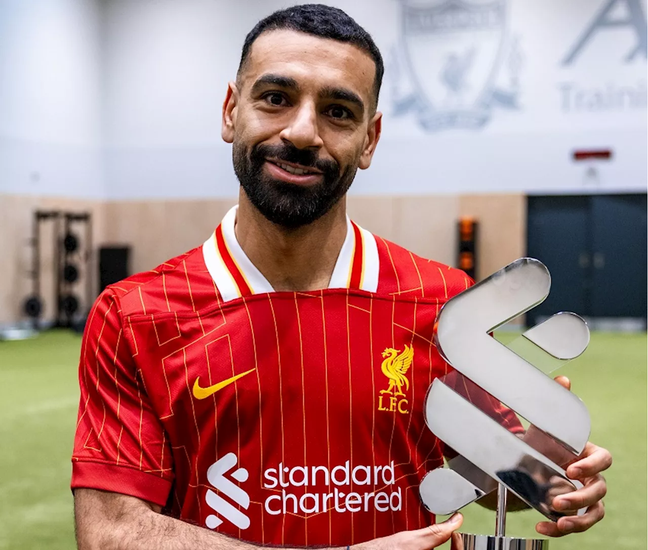 محمد صلاح يفوز بجائزة لاعب الشهر في الدوري الإنجليزي ويعادل رقم رونالدو وجيرارد