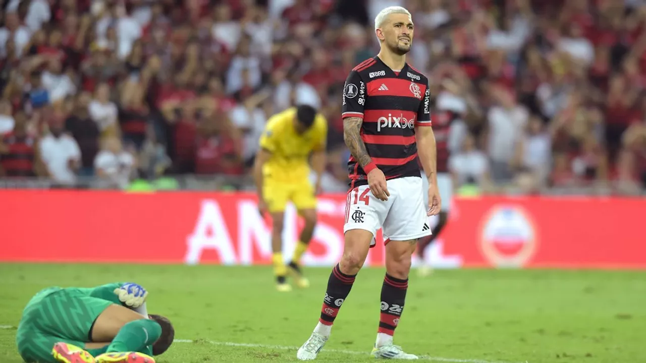 Arrascaeta admite chateação com críticos por foto com camisa do Peñarol