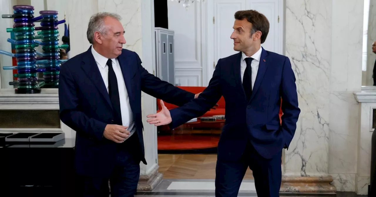 Francia, Macron annuncia che il nuovo primo ministro sarà il centrista François Bayrou