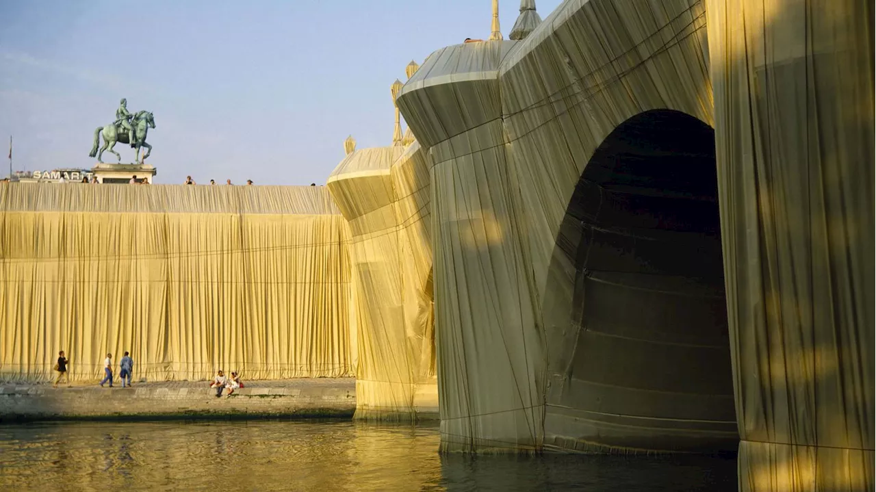 Le créateur français de street art JR va transformer le Pont-Neuf à Paris 'en grotte' en hommage à Christo