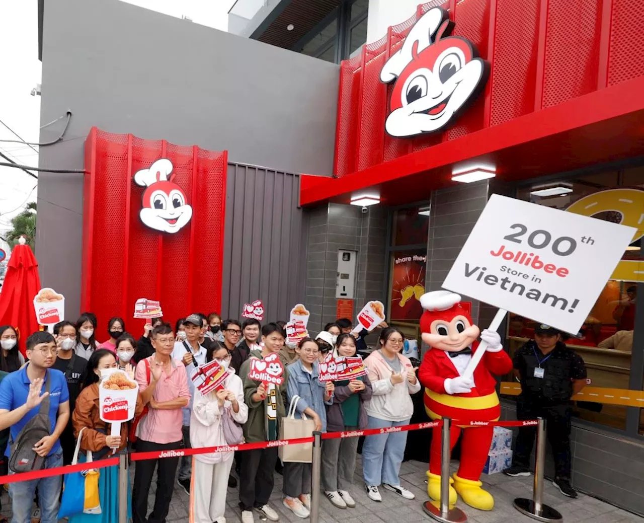 Jollibee opens 200th store in Vietnam