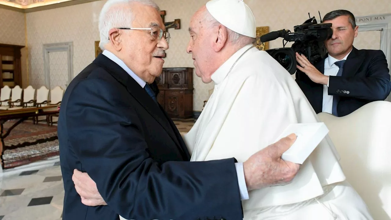 Pope meets with Palestinian President Mahmoud Abbas