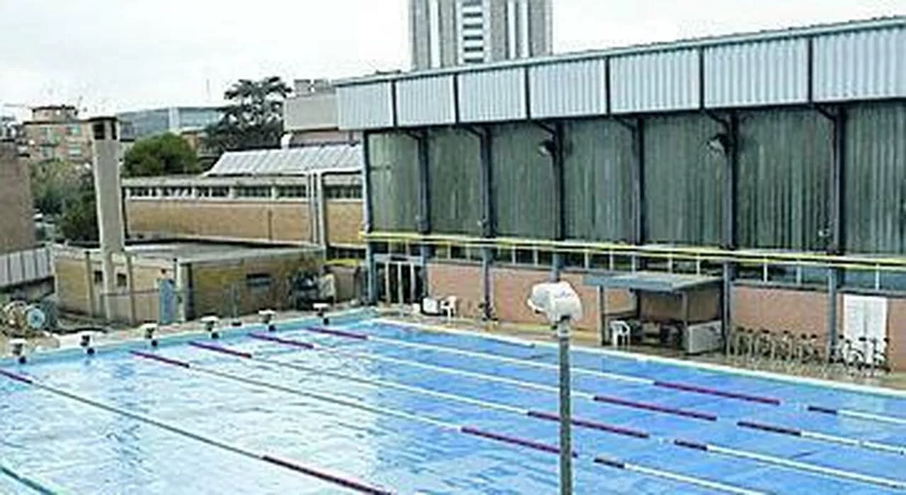 Piscina comunale, duro scontro sulle tariffe: «Più cara del Foro Italico»