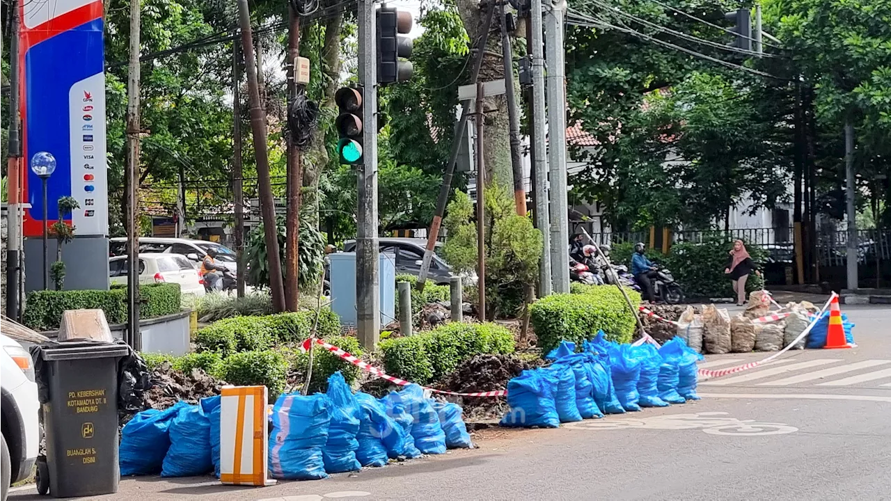 Proyek Galian Kabel Pemkot Bandung Memakan Korban, Pengendara Motor Terluka