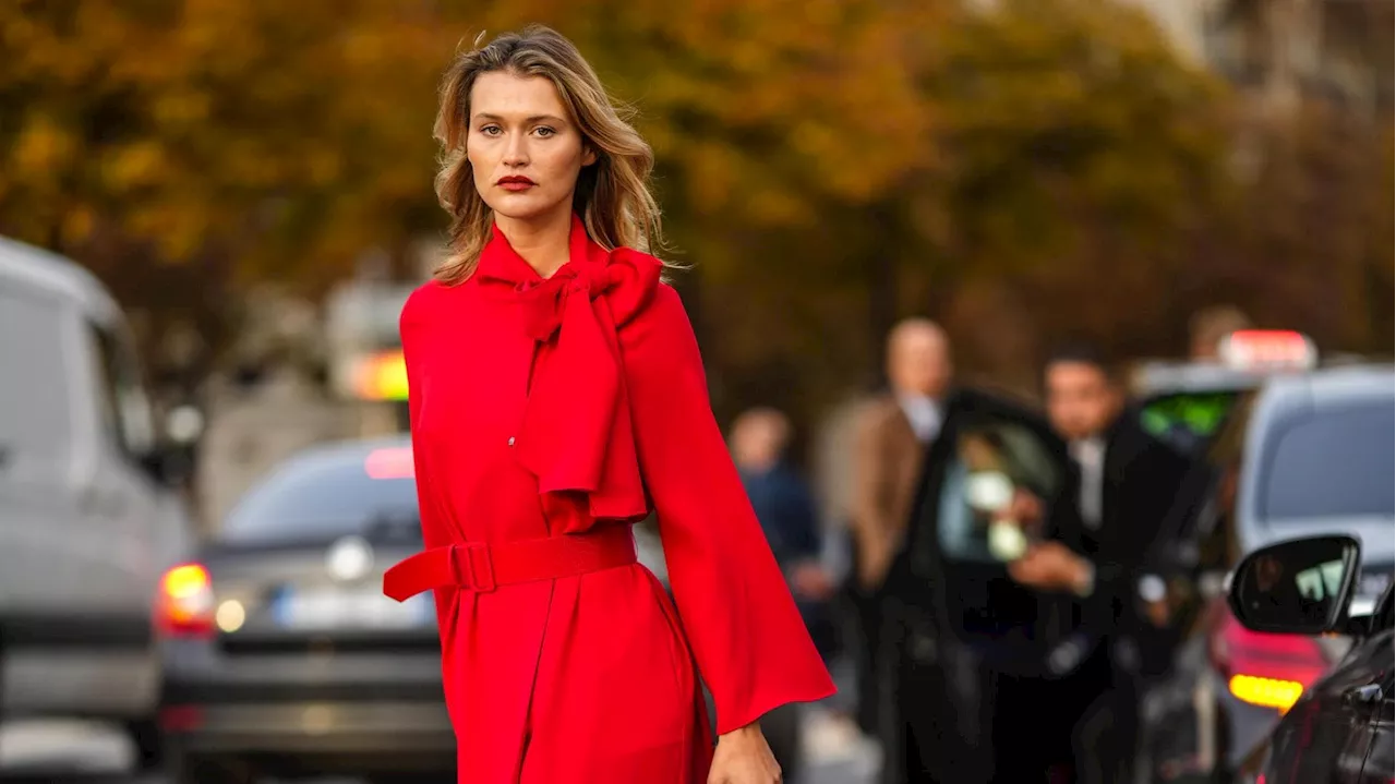 Fiocchi, rossetti e uno charme delicato: pillole di stile per un Natale à la parisienne