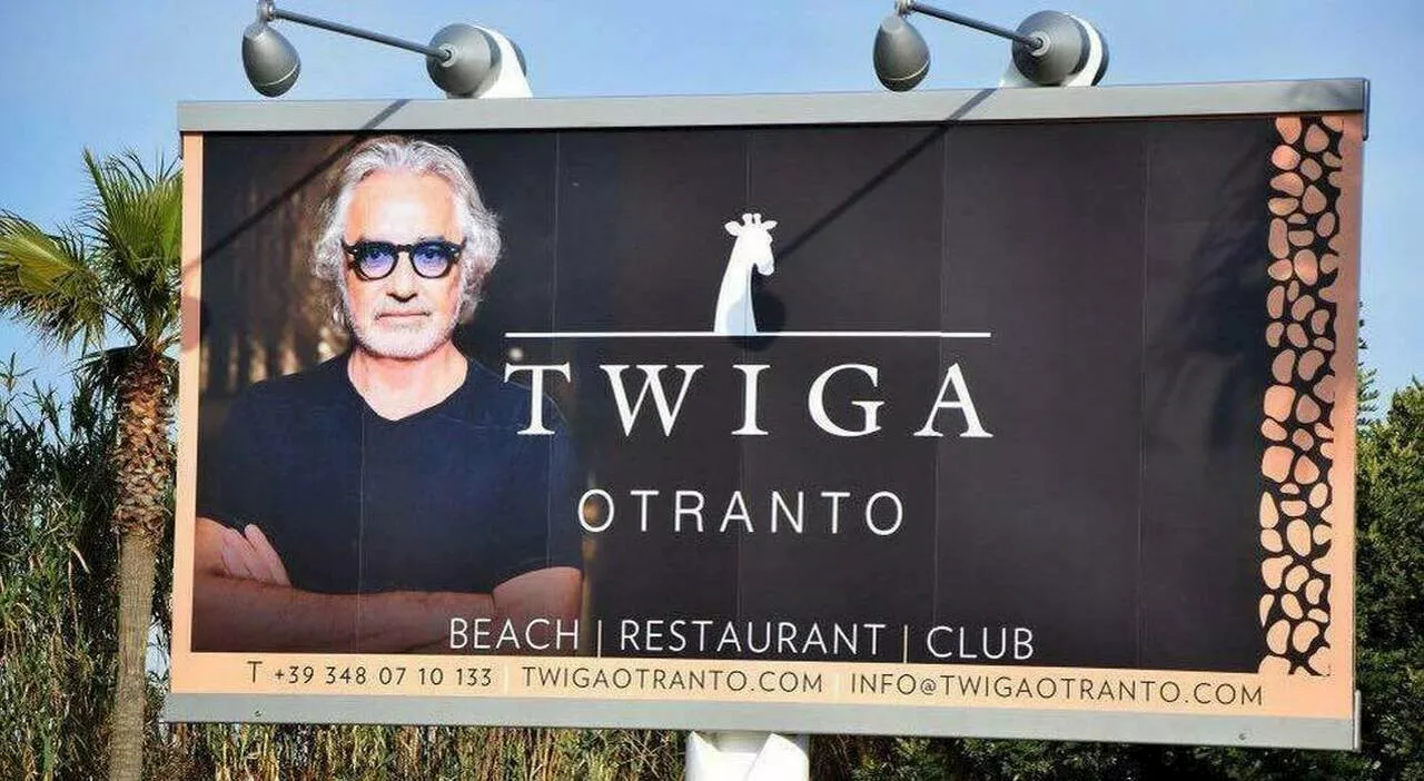 Briatore, caso Twiga: «Assoluzioni solo per reati minori. Le opere rimangono abusive». La polemica