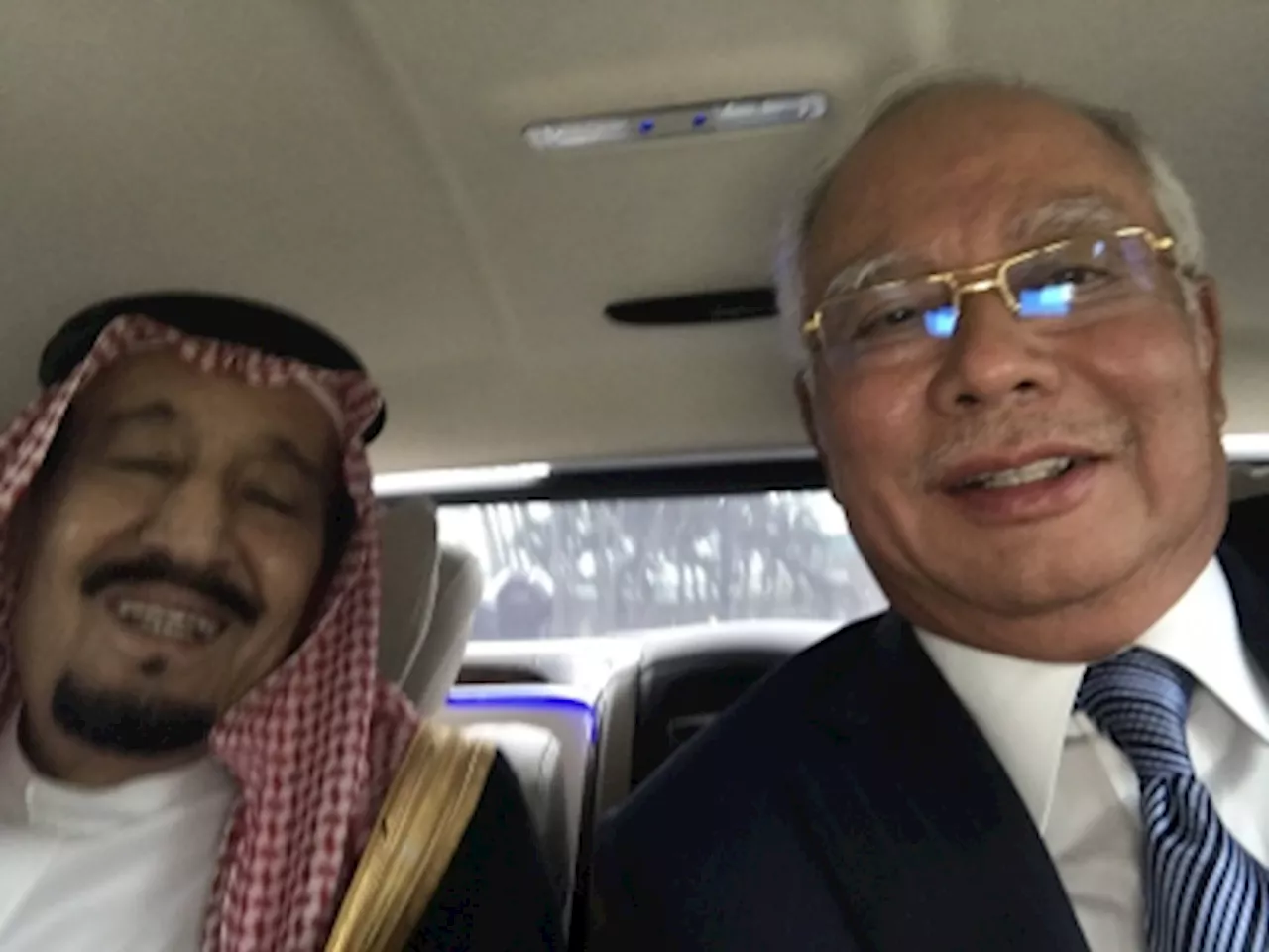 Najib says took selfie with King Salman who didn’t raise anything about Saudi ‘donation’