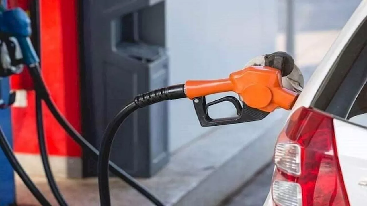 Petrol Diesel Price: तेल कंपनियों ने जारी किए पेट्रोल-डीजल की नई कीमतें, टैंक फुल कराने से पहले चेक कर लें दाम