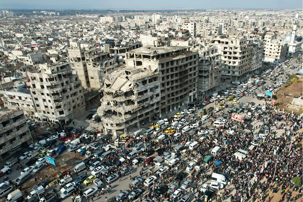 Mass Crowds in Damascus for First Friday Prayers Since Assad's Fall