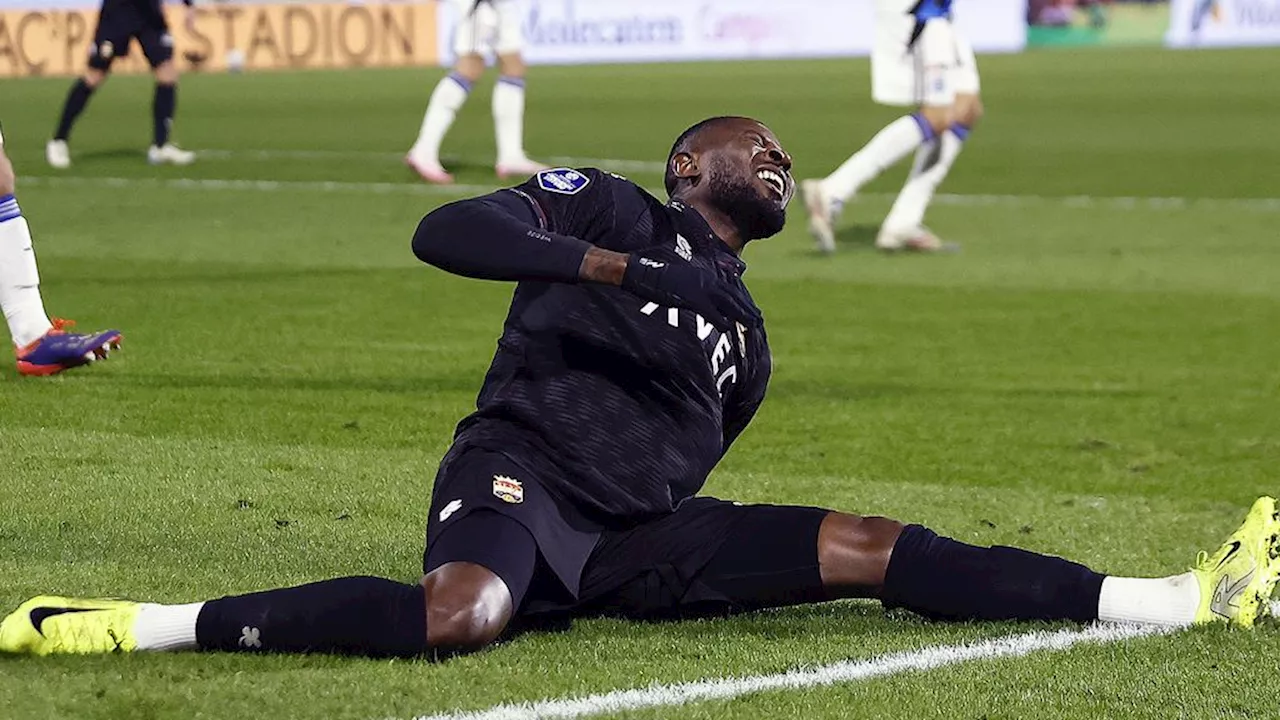 Willem II wint in Zwolle (0-1) • Uitblinker Meerveld zorgt voor drie punten